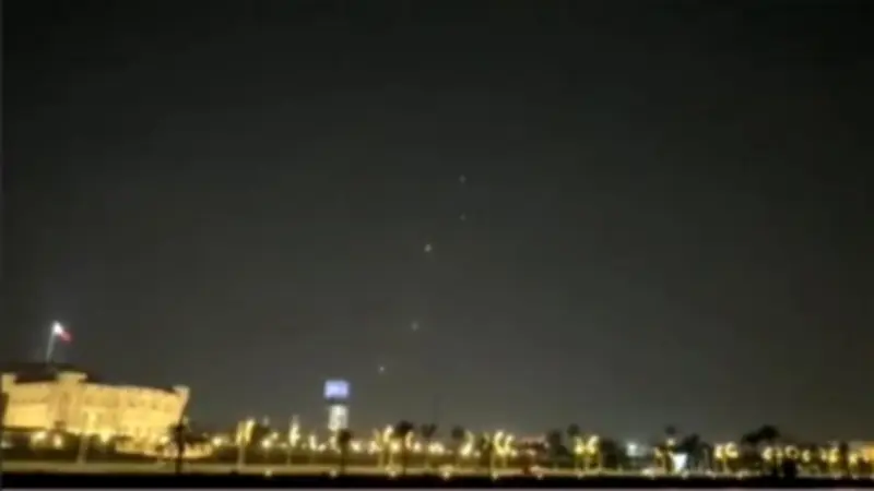 تصعيد عسكري: حزب الله يطلق صواريخ من جنوب الليطاني وإسرائيل تهدد برد قاسٍ