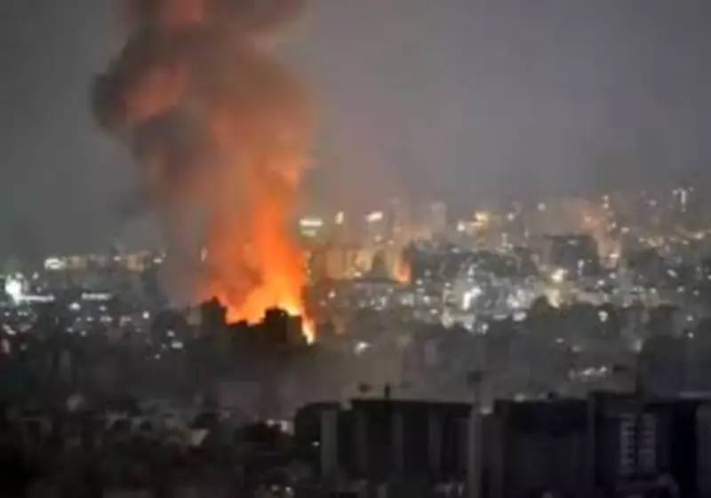 انفجارات عنيفة تهز إسرائيل بعد موجة صواريخ إيرانية متتالية