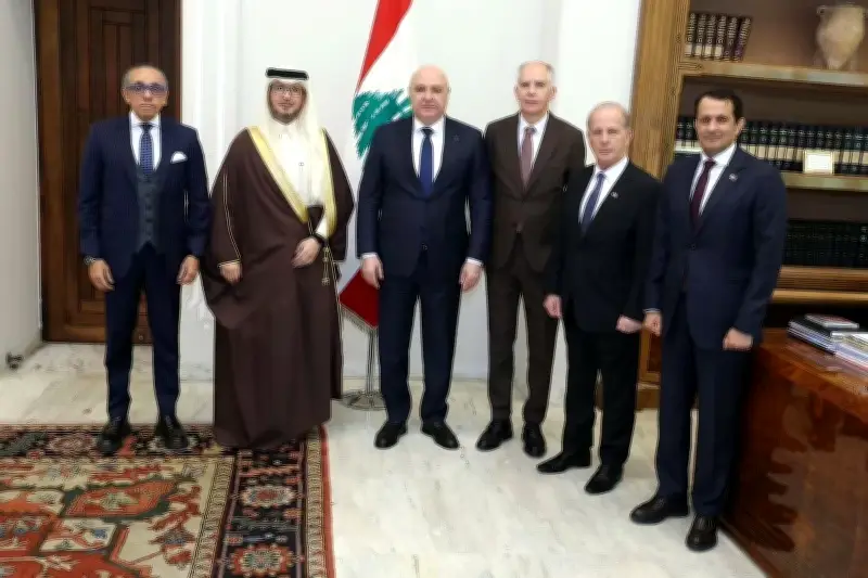 اللجنة الخماسية ترفض الأعمال خارج الشرعية.. وعون يؤكد حظر أنشطة حزب الله نهائي