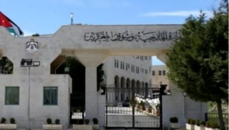 الأردن يدين الاعتداءات الإيرانية على سفارتي أمريكا في السعودية والكويت