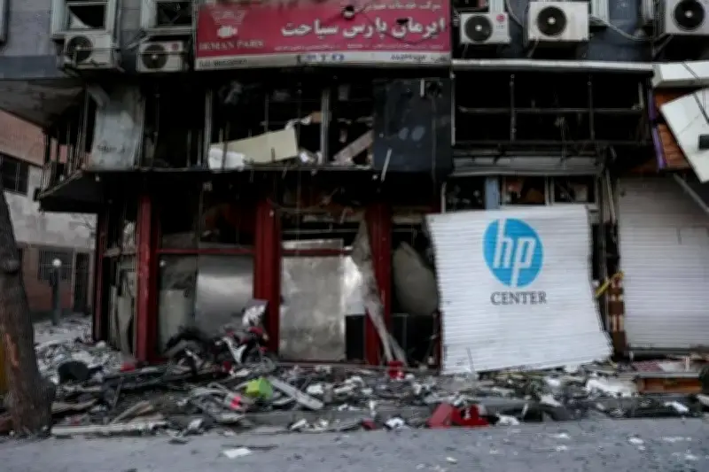 تصعيد عسكري غير مسبوق: إسرائيل تستهدف قلب طهران وتكشف عن عمليات برية للموساد داخل إيران