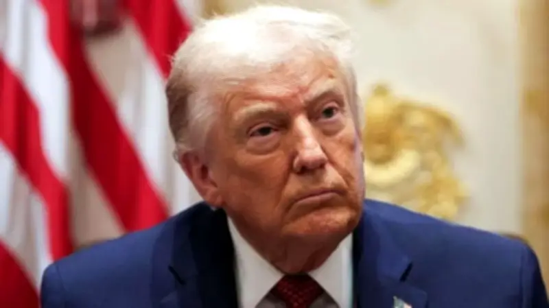 ترامب ينفي ضغط إسرائيل لشن الحرب على إيران ويؤكد تدمير معظم قدراتها العسكرية