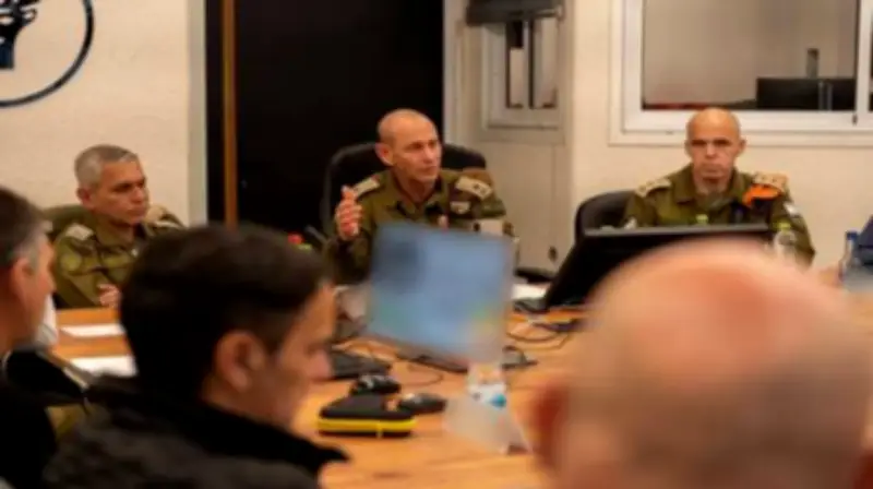 قائد المنطقة الشمالية الإسرائيلي يهدد بضربات في كل أنحاء لبنان ويصف موقف حزب الله بـ"الكمين الاستراتيجي"