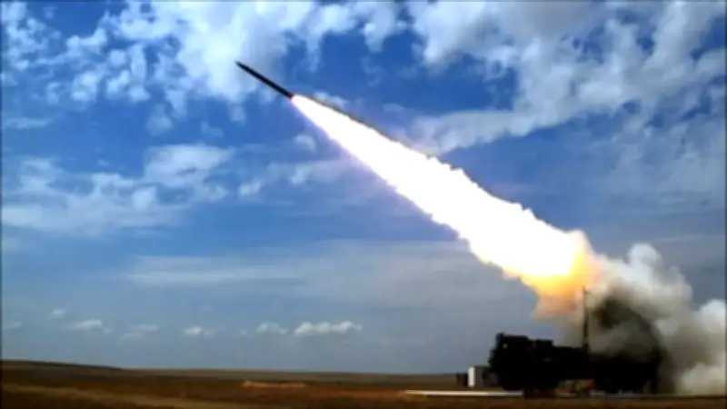 تركيا تعترض صاروخًا إيرانيًا في شرق المتوسط.. هل تتصاعد المخاطر الإقليمية؟