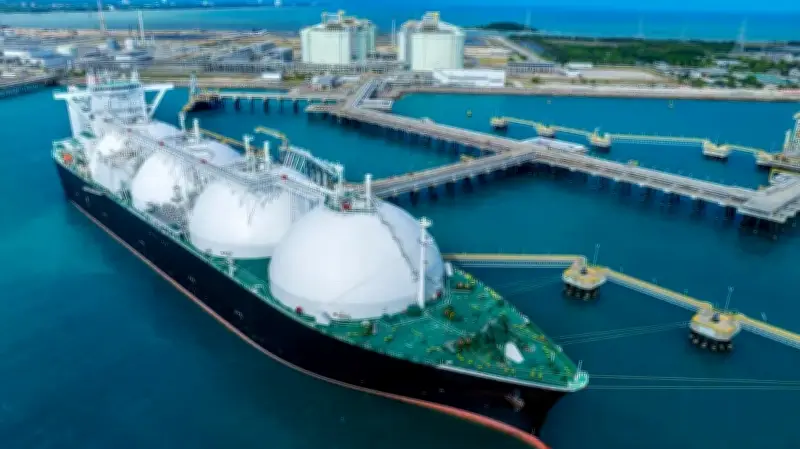 قطر توقف عمليات تسييل وتصدير الغاز بالكامل وتعلن حالة القوة القاهرة