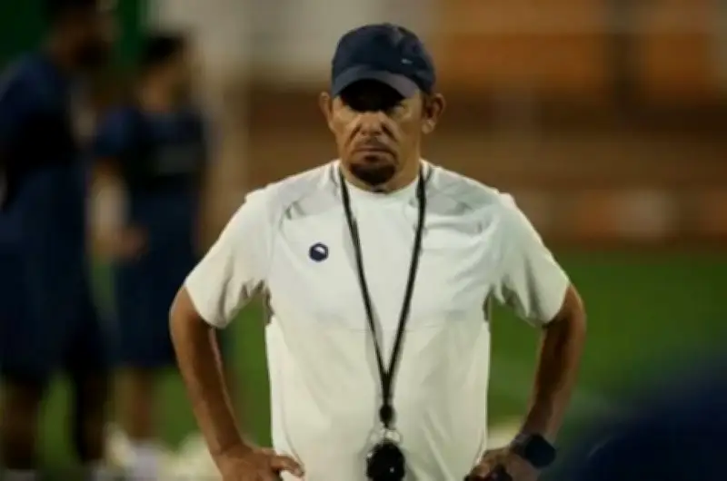 القروني يكشف تفاصيل اكتشاف موهبة سالم الدوسري ودوره في انضمامه للمنتخب