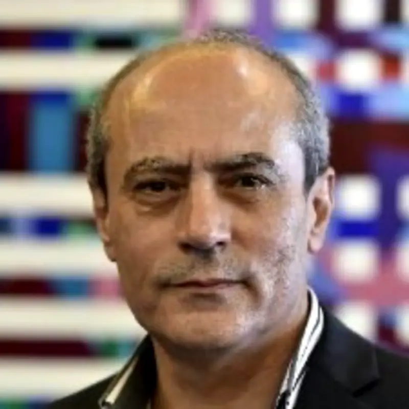 لبنان على حافة الهاوية: حزب الله يجر البلاد إلى نيران الحرب الإقليمية بأوامر إيرانية