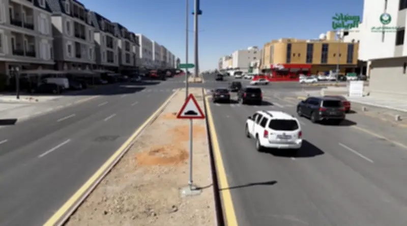 أمانة الرياض تطور طريق أبها بصيانة شاملة وتشجير وإنارة