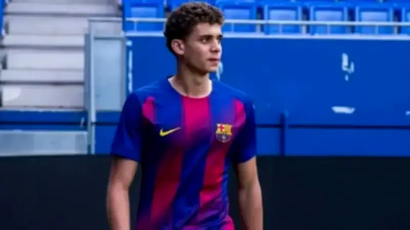 والد حمزة عبدالكريم يكشف: عودة نجله إلى برشلونة واستكمال إجراءات المشاركة