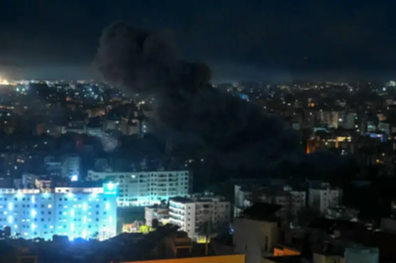 تصعيد عسكري إسرائيلي: غارات مكثفة تستهدف حزب الله في بيروت وجنوب لبنان