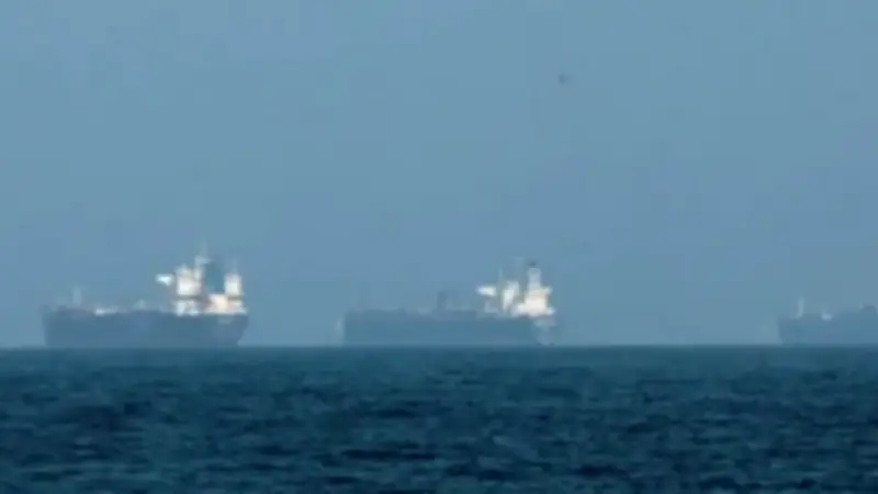 الصين تواجه أزمة طاقة عالمية بسبب إغلاق مضيق هرمز وتتخذ إجراءات عاجلة لمواجهة الاختناق اللوجستي