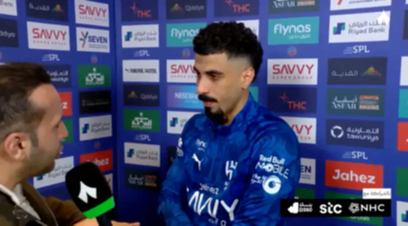 لاجامي يطرد لاعب النجمه ويحرم الهلال من الأفضلية في الدوري السعودي