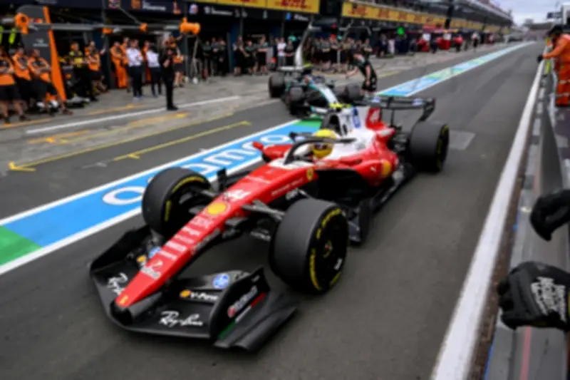 هاميلتون يبدي خيبة أمله بعد انطلاقه من المركز السابع في جائزة أستراليا الكبرى