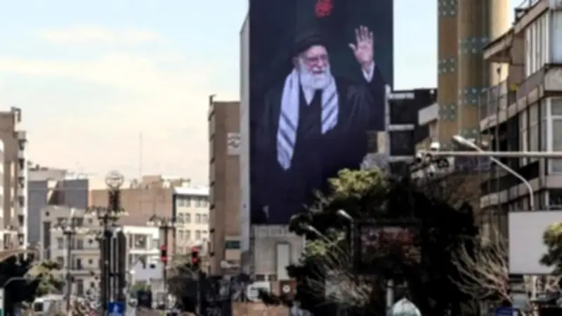 مجلس خبراء القيادة الإيراني ينهي التصويت المختوم لاختيار خليفة المرشد خامنئي