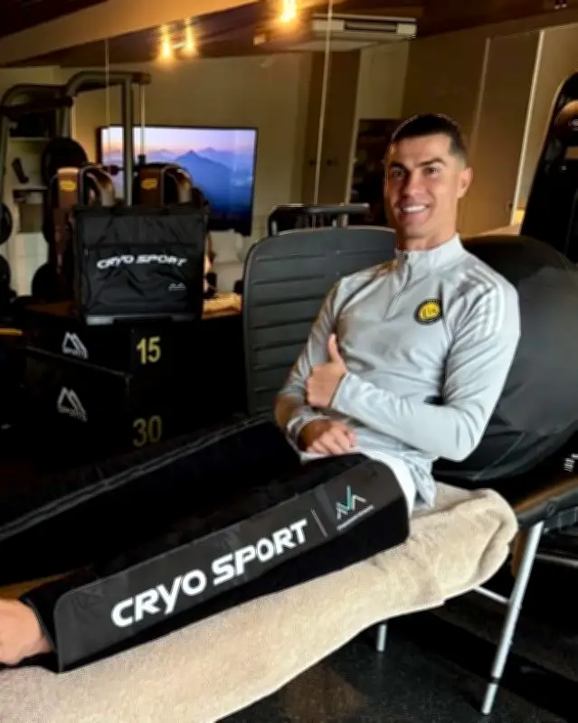 رونالدو يوجه رسالة دعم للنصر قبل مواجهة نيوم: "أتعافى وأنا جاهز للمشاهدة"