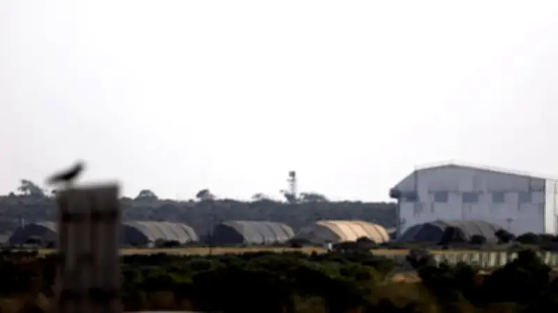 الولايات المتحدة تستخدم قواعد عسكرية بريطانية لتنفيذ ضربات دفاعية ضد إيران في الشرق الأوسط