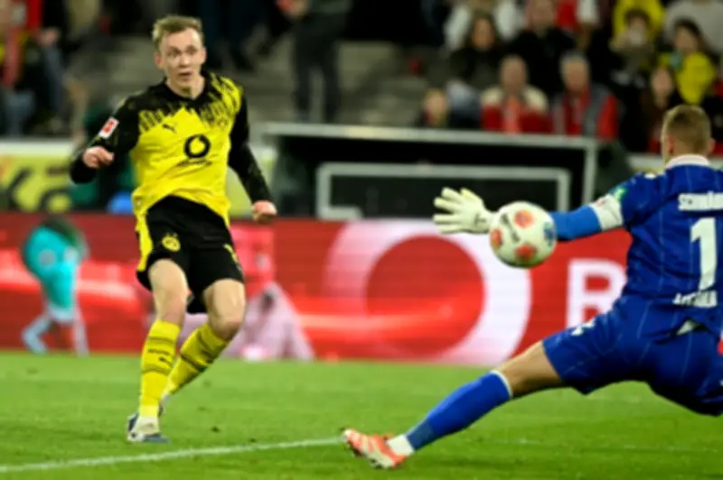 دورتموند يعزز المركز الثاني وهوفنهايم يقترب من دوري الأبطال في الدوري الألماني