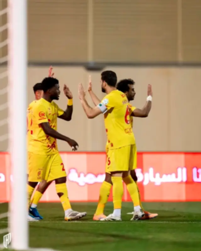 جدل احتفالية توني أمام جماهير الاتحاد: هل تستحق عقوبة انضباطية في الدوري السعودي؟