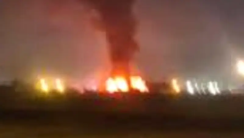 انفجارات تهز قاعدة فكتوريا الأمريكية في بغداد وتفعيل منظومة سيرام الدفاعية