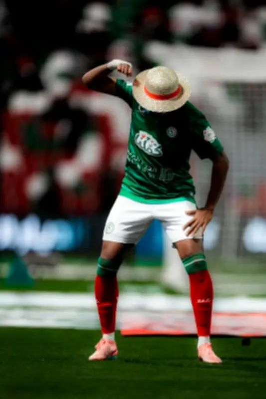 الاتفاق والشباب يتعادلان في مباراة مثيرة بالدوري السعودي