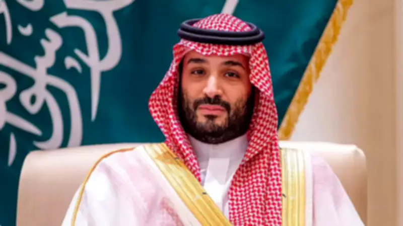 رئيس الوزراء الإسباني يؤكد دعم بلاده للمملكة ويدين الهجمات الإيرانية في اتصال هاتفي مع ولي العهد