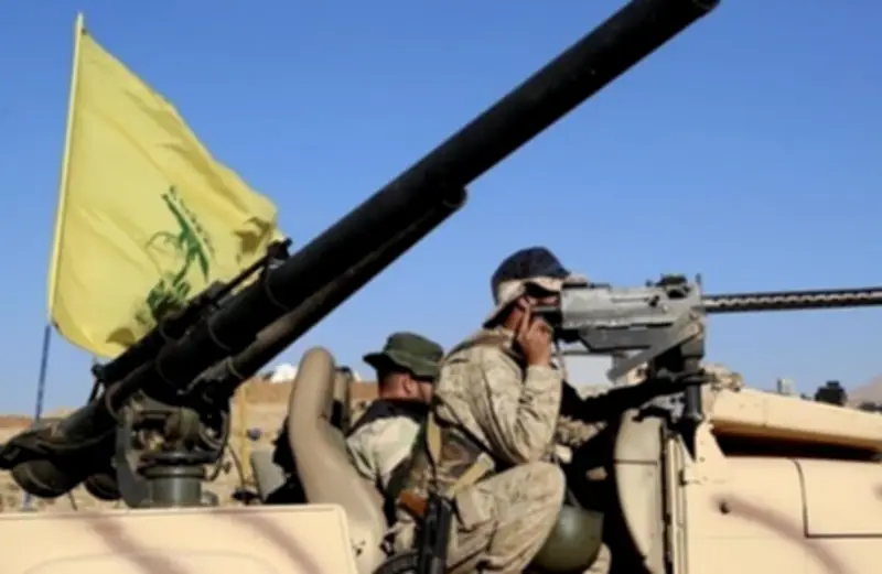 حزب الله يشن هجوماً صاروخياً على مستوطنة كريات شمونة شمال إسرائيل