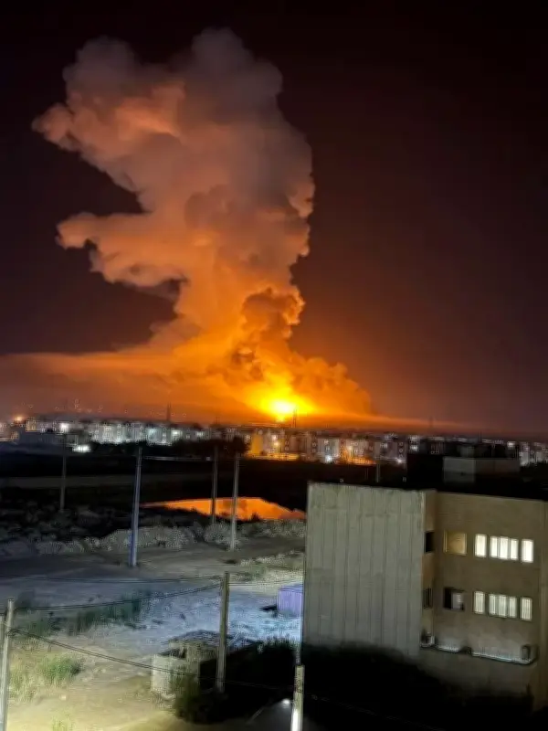 استراتيجية أمريكية جديدة: حرب طويلة الأمد مع إيران تثير مخاوف داخلية وخارجية