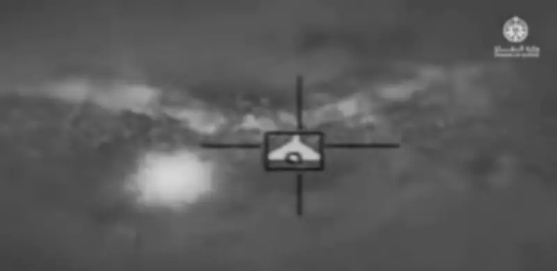 وزارة الدفاع السعودية تنشر فيديو لاعتراض وتدمير طائرات مسيرة معادية قبل وصولها لأهدافها