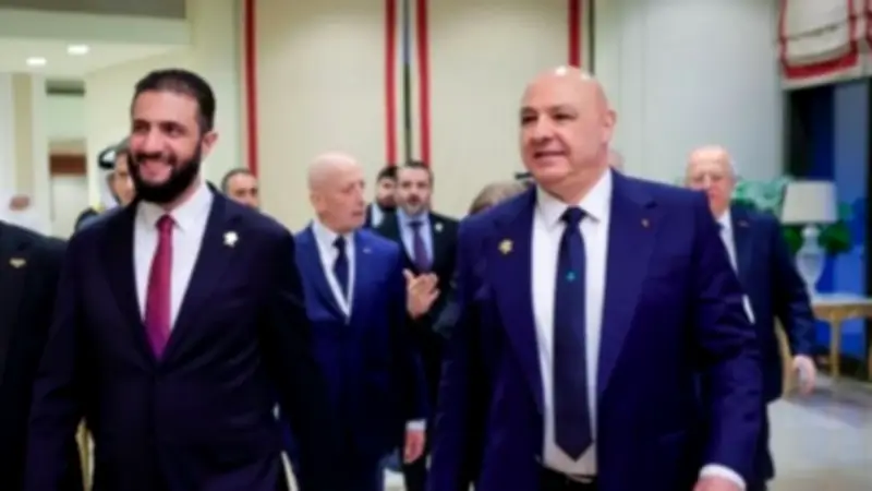 غياب الاتصال بين عون والشرع: تحليل للعلاقات اللبنانية السورية في ظل التحديات الإقليمية