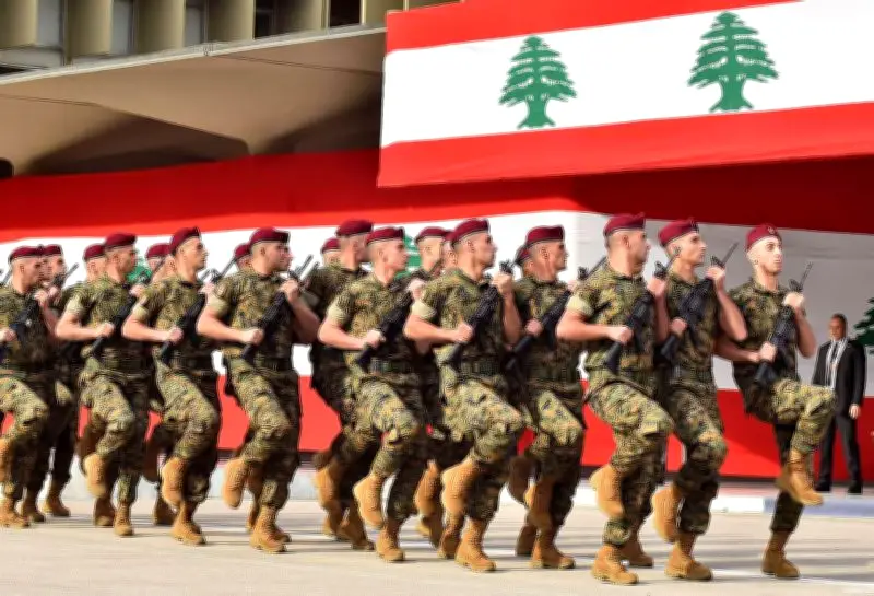 توجيهات حزب الله بمواجهة الجيش اللبناني وتدابير بيروت ضد الوجود الإيراني