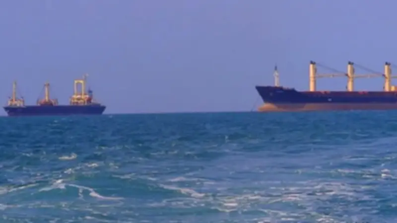 شحنات كيميائية حساسة من الصين إلى إيران عبر سفن تحت العقوبات تثير مخاوف أمنية إقليمية