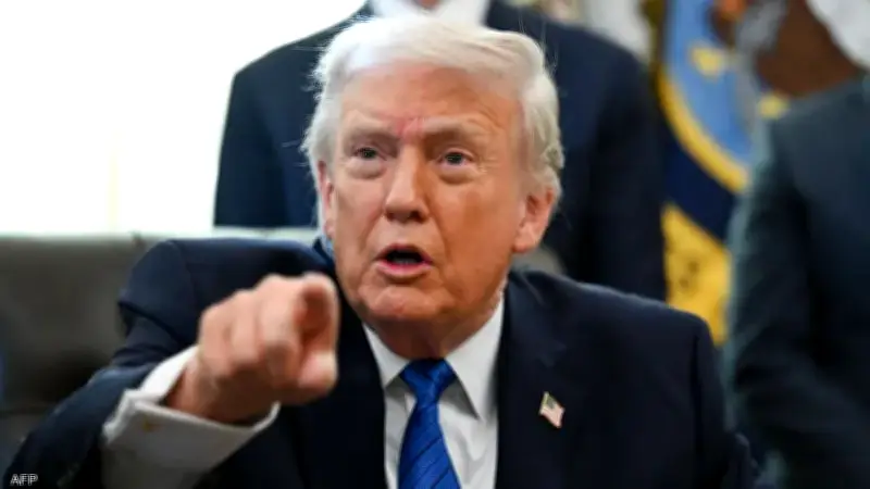 ترامب يعلن عن حرب أمريكية إسرائيلية مشتركة ضد إيران شبه مكتملة عسكرياً