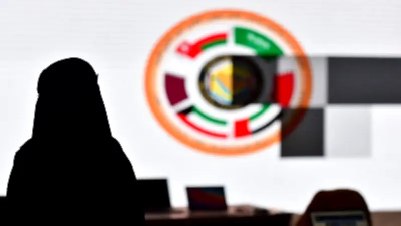 توحيد الخطاب الإعلامي الخليجي: خطوة استراتيجية لحماية الوعي العام في زمن الحروب الرقمية