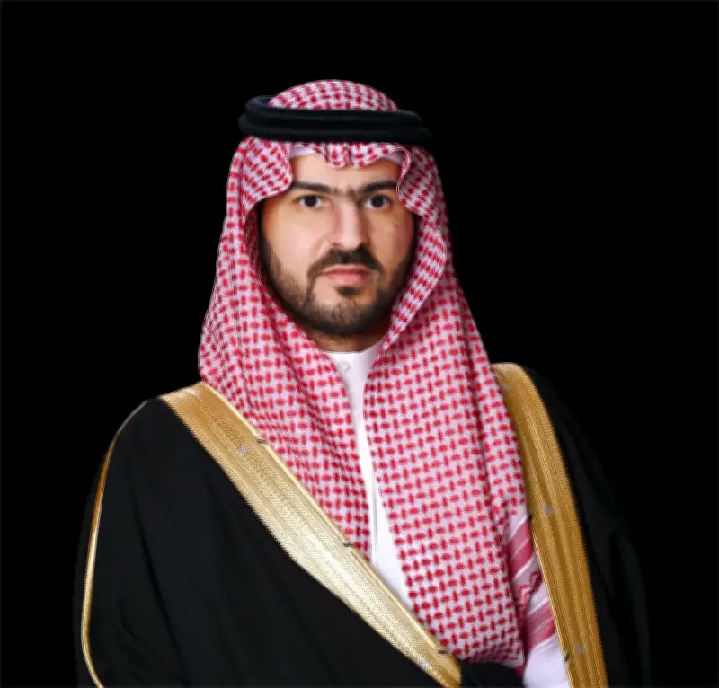 نائب أمير الشرقية: العلم السعودي رمز تاريخي يجسد قيم الدولة ووحدتها الوطنية
