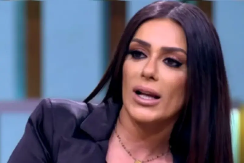 إنجي المقدم تروي تفاصيل إصابة سوسن بدر في مسلسل 'الست موناليزا' وتصفها بـ'مدرسة في الالتزام'