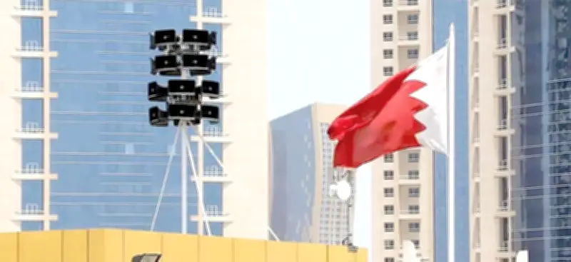 وزارة الداخلية البحرينية تطلق صافرة الإنذار وتوجه المواطنين للهدوء بعد استهداف خزانات الوقود