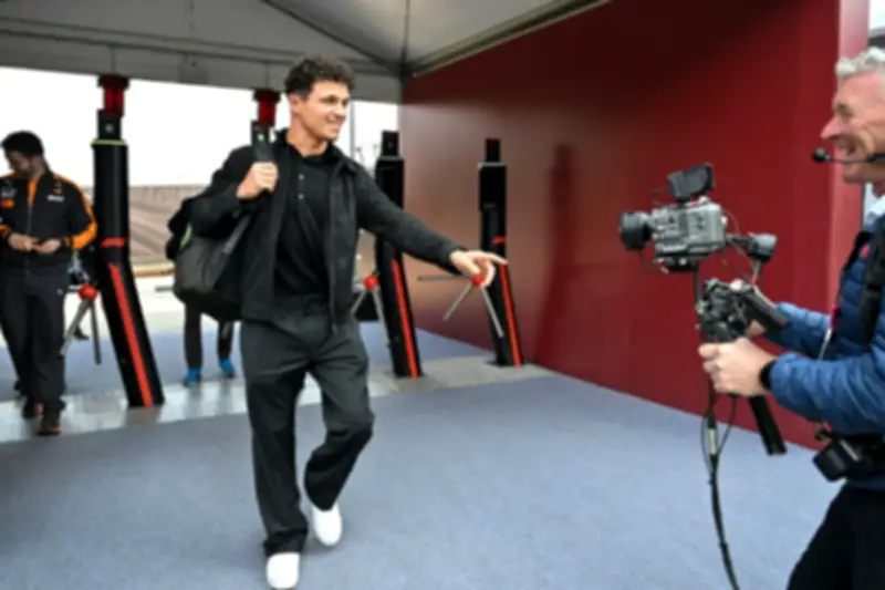 نوريس يطالب ماكلارين بالتحسن الشامل قبل جائزة الصين الكبرى للفورمولا واحد