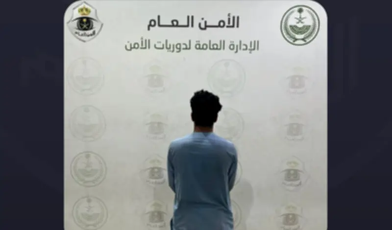 الأمن العام بالمدينة المنورة يضبط مقيمًا باكستانيًا لممارسته التسول ويحث على التبرع عبر المنصات الرسمية