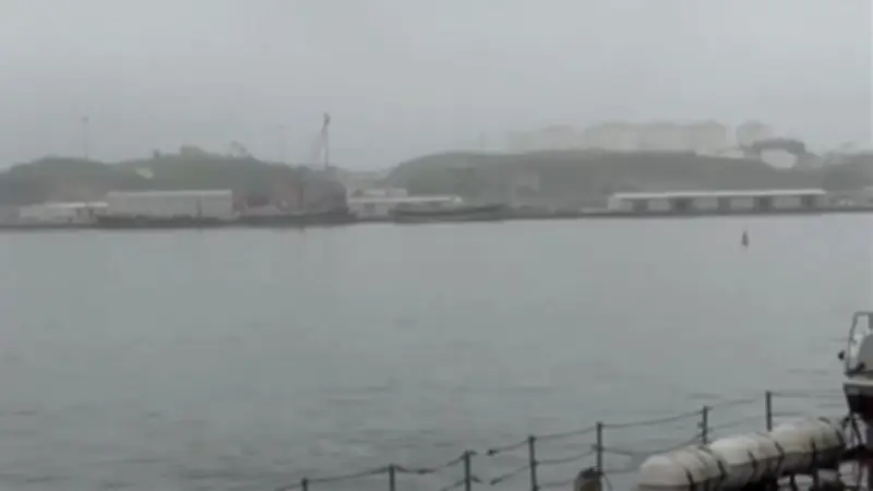 هجوم بطائرات مسيرة في عُمان يودي بحياة أجنبيين ويصيب آخرين في منطقة صناعية