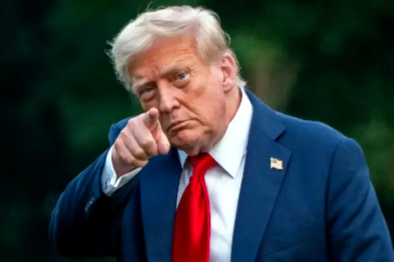 ترامب يهدد بضرب منشآت نفط جزيرة خارج إذا استمر تهديد هرمز