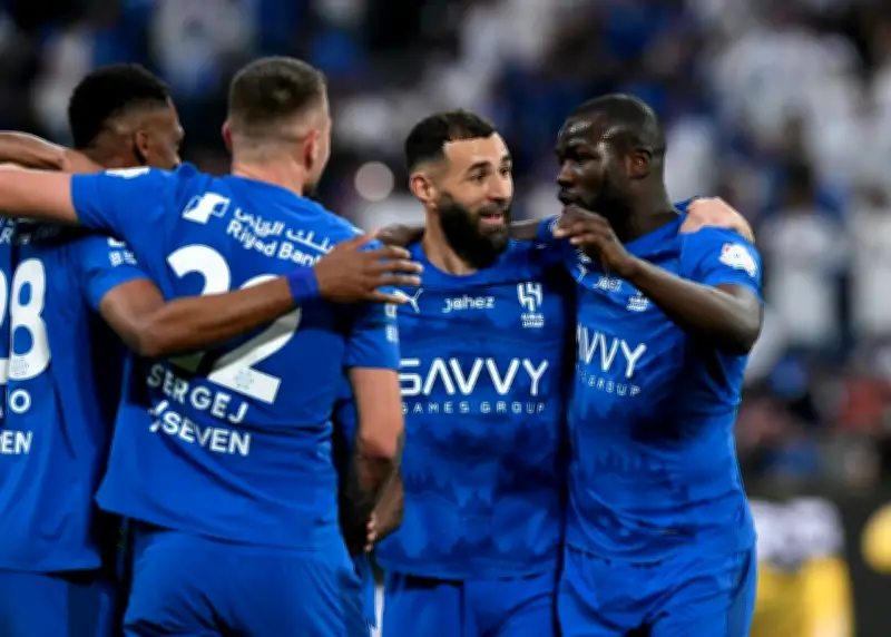 الهلال يطارد الوصافة في مواجهة الفتح بعد هدية القادسية