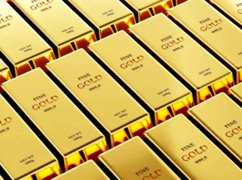 الذهب يواصل خسائره الأسبوعية الثانية مع صعود الدولار وتأثيرات الحرب الإيرانية