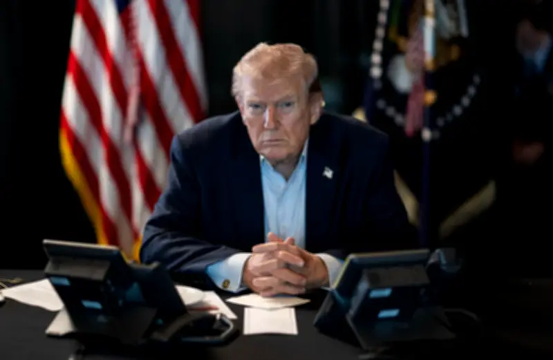 ترامب يعلن تحالفاً بحرياً دولياً لتأمين مضيق هرمز ويتوعد بمواصلة ضرب الأهداف الإيرانية