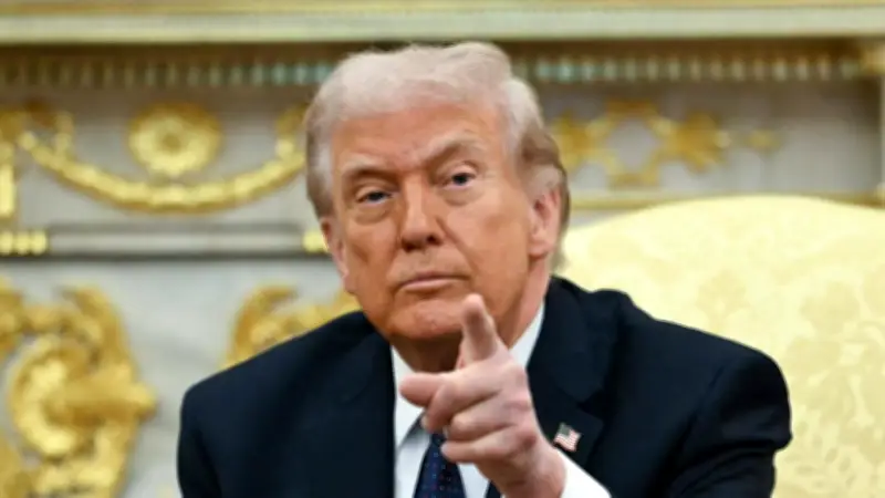 ترامب: دول كبرى قد ترسل سفنًا حربية لإعادة فتح مضيق هرمز وسط أزمة الطاقة