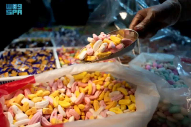 حلوى العيد تنعش الأسواق السعودية وتضاعف حركة الشراء قبل أيام من العيد