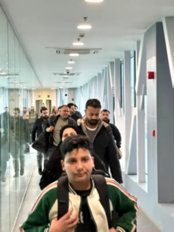 العراق ينشط خلية الأزمة لإجلاء مواطنيه من دول متعددة عبر منفذ عرعر