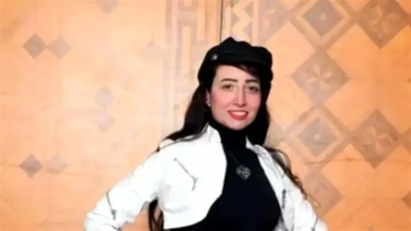 وفاة الفنانة نهال القاضي بعد حادثة سير مروعة: تفاصيل مأساوية عن رحيلها