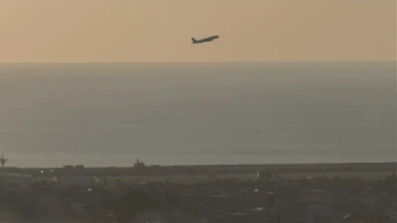 الإمارات تعيد فتح مجالها الجوي بعد إغلاق احترازي وسط تصاعد التوترات الإقليمية