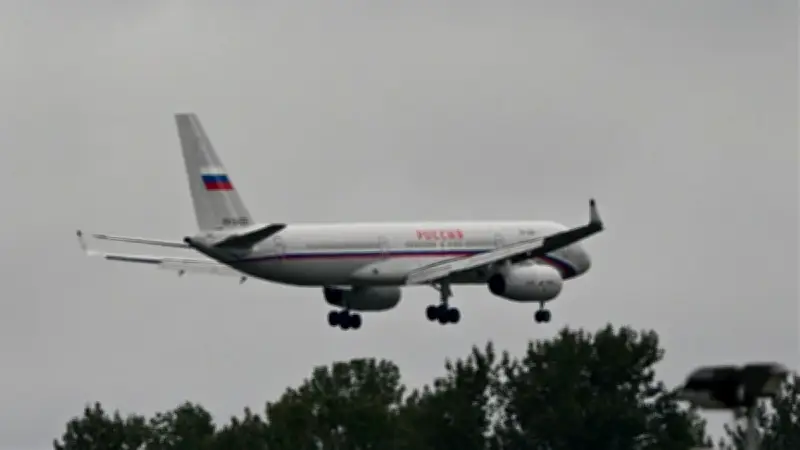 إيران تنفي بشدة تقارير نقل المرشد الأعلى إلى موسكو للعلاج بعد ضربة أمريكية إسرائيلية