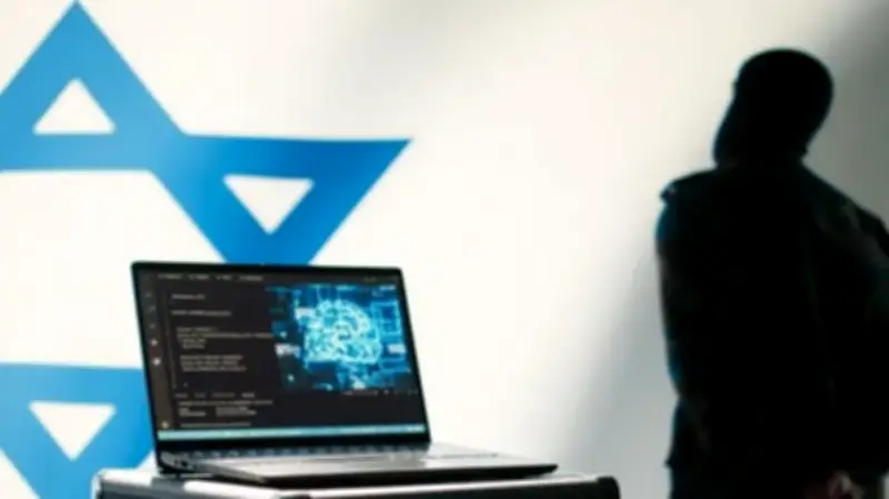 تسريب مكالمة سرية صادمة: عميل الموساد يهدد قائداً إيرانياً ويحذره من القائمة السوداء